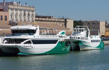 noticias cadiz Servicio marítimo catamarán El Puerto.jpg