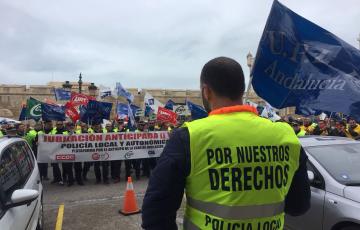 noticias cadiz policía manifa.jpg