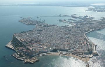noticias cadiz VISTA AEREA DEL CASCO ANTIGUO DESDE EL OESTE_1_0_0.jpg