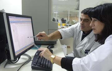 equipos informáticos hospital.jpg