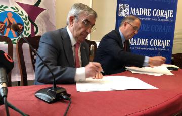 noticias cadiz farmaceutico madre coraje.jpg