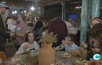 noticias cadiz roscon de reyes niños.jpg