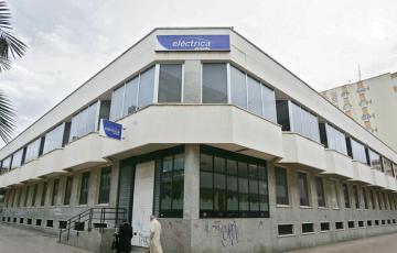 Sede-empresa-Electrica-Cadiz_1224487686_81659295_667x375.jpg