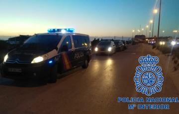 noticias cadiz policia patera cortadura.jpg