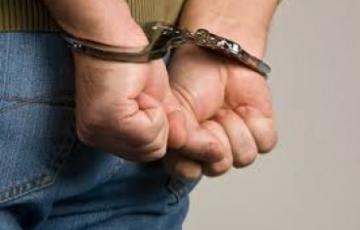 noticias cadiz esposado_9_0_1_0.jpg