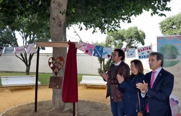 noticias cadiz placa en parque.jpg