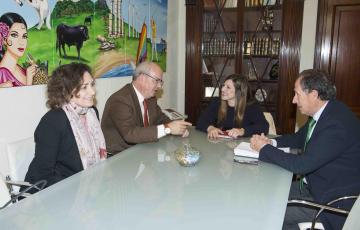 Irene García, Román y CEC.jpg