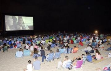 cine_en_la_playa_0.jpg