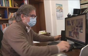 El alcalde accidental, Demetrio Quirós durante la Comisión de Seguimiento de la COVID 19 