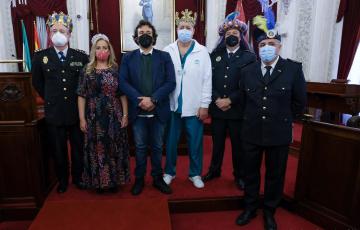 El Cortejo real con el alcalde 