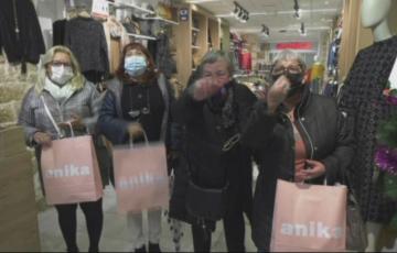 Clientas del Comercio local.