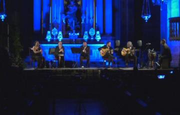 El artista David Palomar ofreció villancicos de creación propia durante el recital en la Catedral 