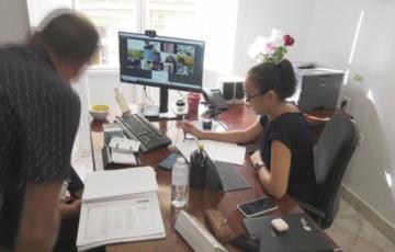 Imagen de archivo de una reunión telemática del Patronato del COAC 