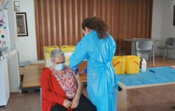 En verano solo se habrá vacunado el 15% de los andaluces con el ritmo actual de abastecimiento del antídoto