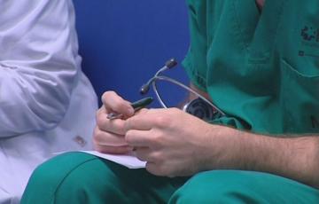 Cerca de 250 profesionales del centro están aislados por COVID 