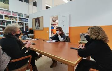 Mara Rodríguez: “Las asociaciones de vecinos son imprescindibles para la política municipal” 