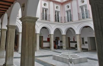 La segunda dosis de las vacunas empezará a llegar este domingo a las residencias de mayores