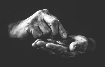 La pobreza severa podría aumentar en España en casi 800.000 personas y llegar a 5,1 millones