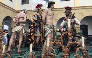 Misterio completo que acompaña a Nuestro Padre Jesús del Amor