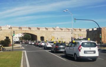 Los interinos y el personal laboral sale a la calle a protestar por sus derechos. 