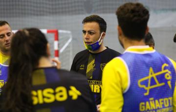 Sigue en directo el Cádiz C.F. Virgili en su enfrentamiento con el C.D. Nazareno.