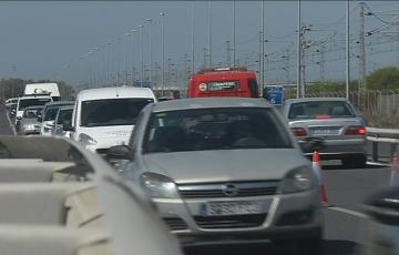 Circulación intensa en la autovía