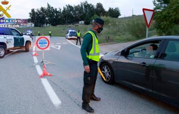 Control de carretera de la Guardia Civil