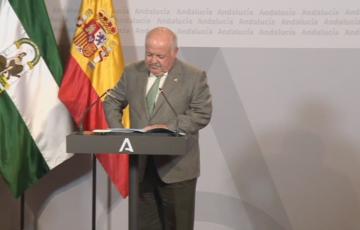 La Junta de Andalucía prevé para finales de junio estar ya vacunando a los mayores de 45 años.