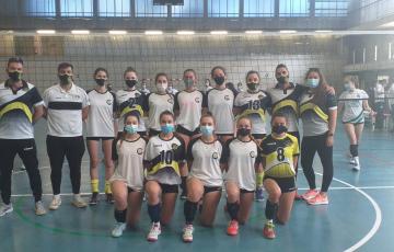 Juvenil femenino del Club Voleibol Amigos Cádiz