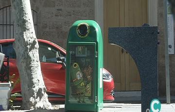 Uno de los contenedores especiales instalado en la Plaza de Mina