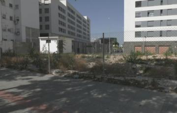 Solar pendiente de urbanización en avenida de la Constitución de 1812 