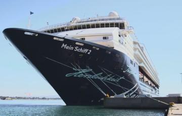 El Mein Schiff 2 será el primer crucero que llegue al puerto de Cádiz tras recuperarse las escalas