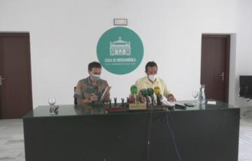 El alcalde y el concejal de Hacienda durante la presentación de los datos sobre pago a proveedores 