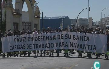 Cerca de un centenar de trabajadores se han manifestado por las calles de la capital