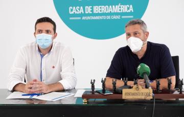 El director del IFEF y el concejal de Fomento en rueda de prensa