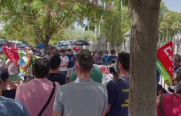 Concentración del sector aeronáutico ante el Parlamento 