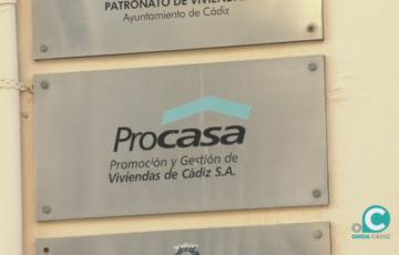 La empresa municipal de vivienda ,Procasa se ubica en la Calle Santa Elena