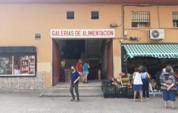 Sanidad ha clausurado esta galería que sólo contaba con 7 detallistas