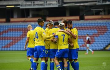 Los amarillos se desplazaron hasta Inglaterra