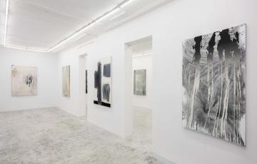 Al artista hace una retrospectiva de su obra