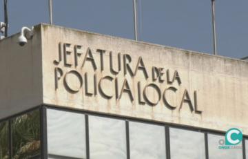 Fachada de la Jefatura de la Policía Local de Cádiz