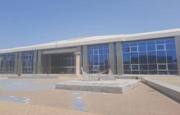 Imagen del edificio Melkart en el recinto interior de Zona Franca 