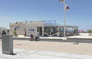 Chiringuito en el paseo marítimo 