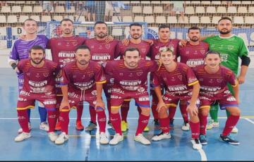 Imagen del equipo gaditano antes de disputar el partido 