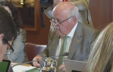 Aguirre anuncia para octubre la vuelta a la normalidad asistencial en la sanidad