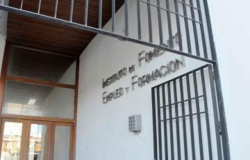 Imagen de la fachada del Instituto de Fomento, Empleo y Formación 