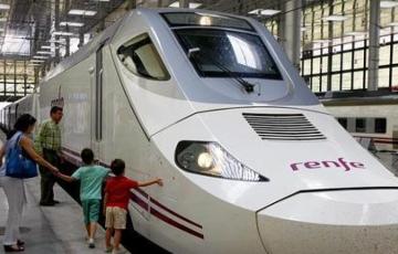 Serán seis trenes, tres por cada sentido. 