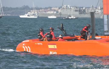 España consigue su primera victoria en la Sail GP que se disputa en Cádiz.