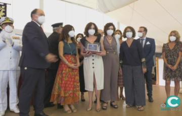 El Hospital 'Puerta del Mar' y uno de sus equipos médicos, distinguidos en el Día de la Policía