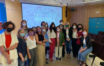 La Consejera de Igualdad en la presentación del documental